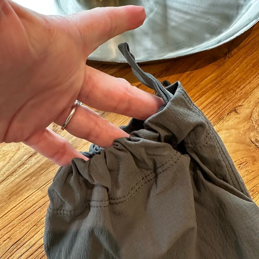 Athleta Trekkie Hike Pant 2021 Active  Gym Elastic Waist‎ Ankle Zippered Pockets